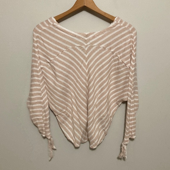 Free People Tan Striped Blouse, gauze top V-neck, single pocket, Size small - Picture 7 of 8